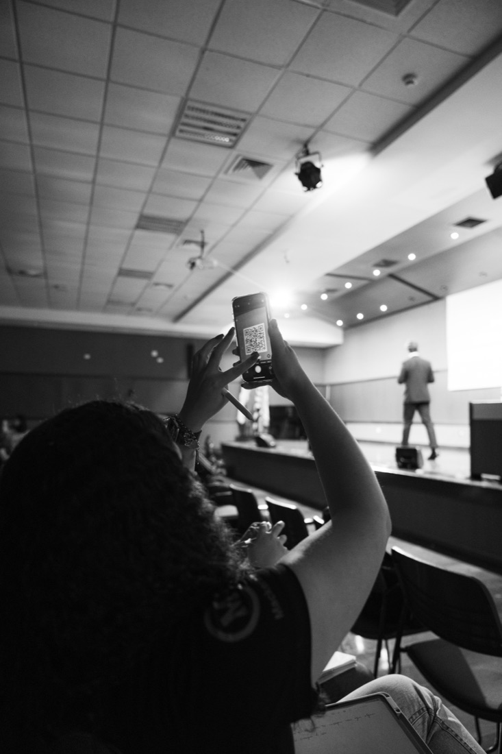 Plateia durante palestra de Yuri Fortes